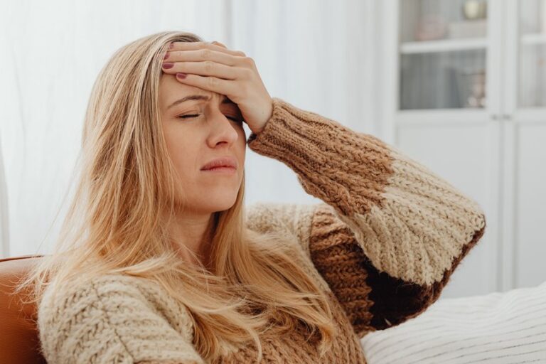 caffeine temporarily eases migraines